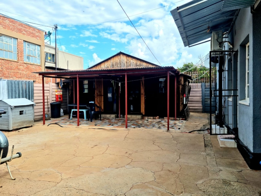 3 Bedroom Property for Sale in De Beers Northern Cape